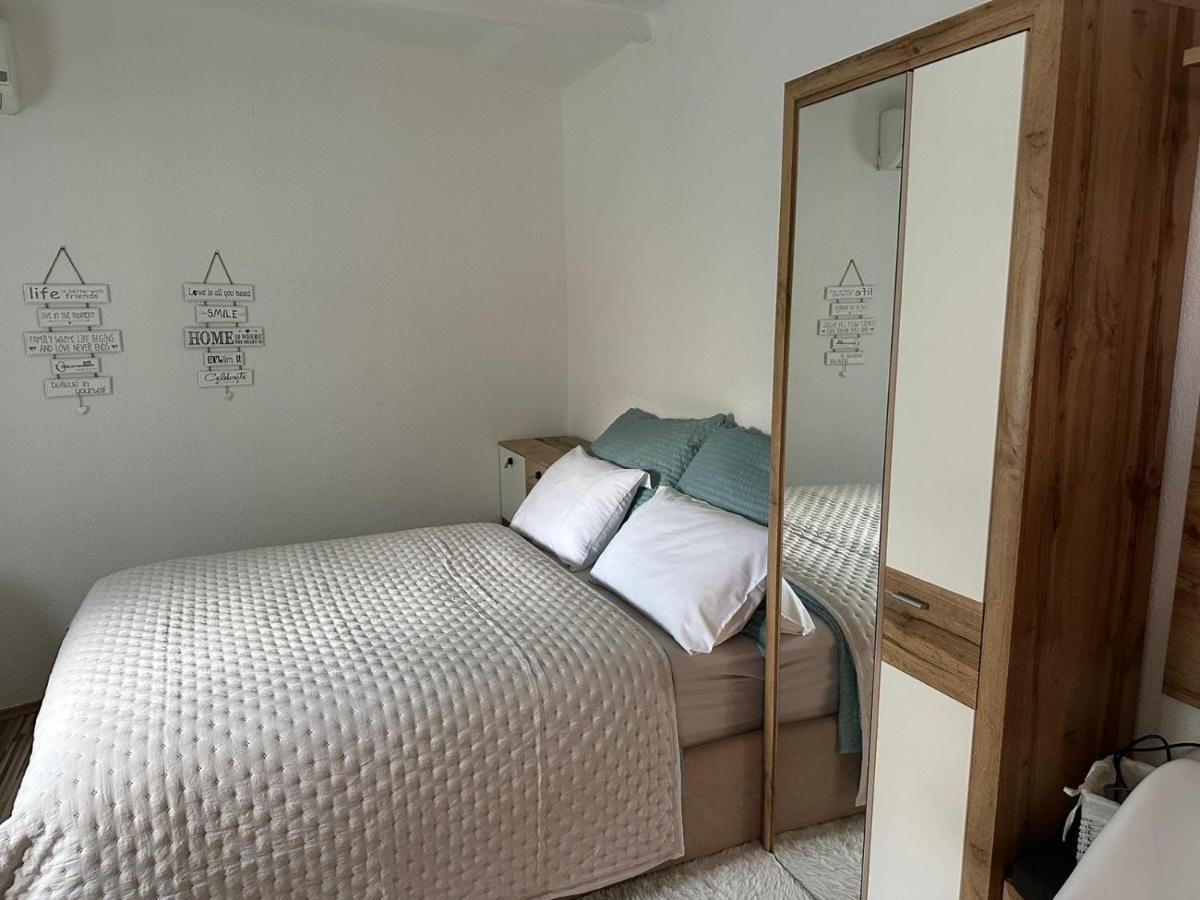Old Town Lucky Star Apartments Split Bagian luar foto