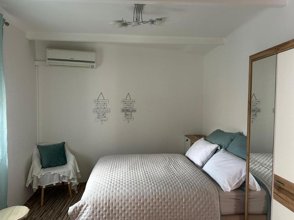 Old Town Lucky Star Apartments Split Bagian luar foto